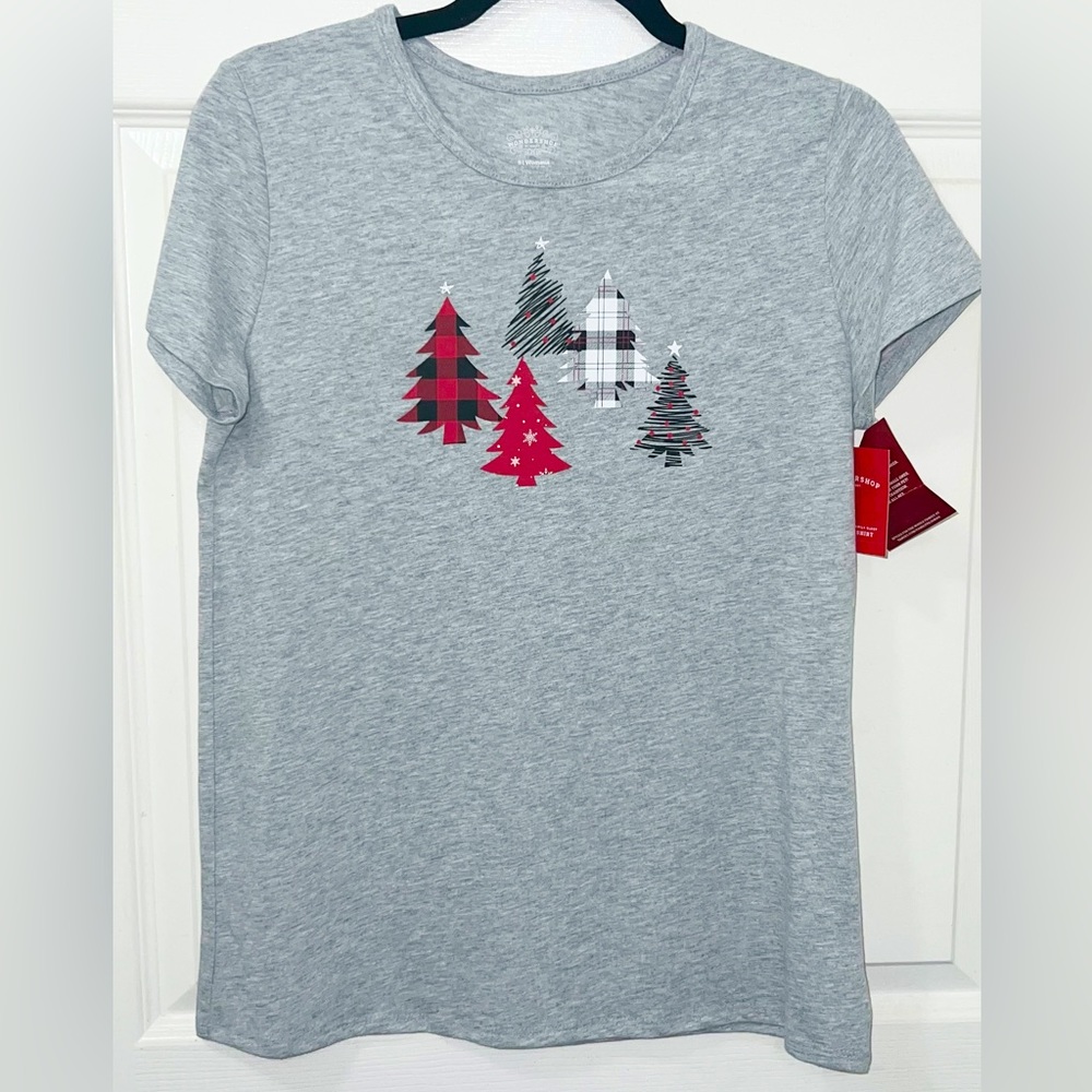 New Wondershop Christmas T-shirt Size Small